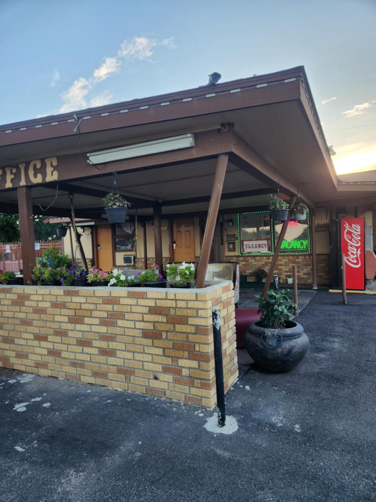 Walnut Forest Motel Austin Zewnętrze zdjęcie